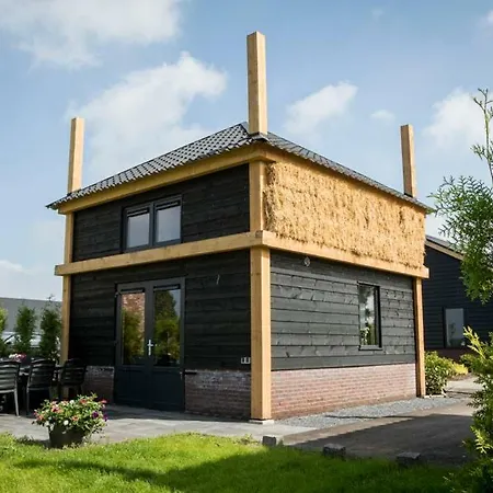 Nieuw Romalo 度假居 *